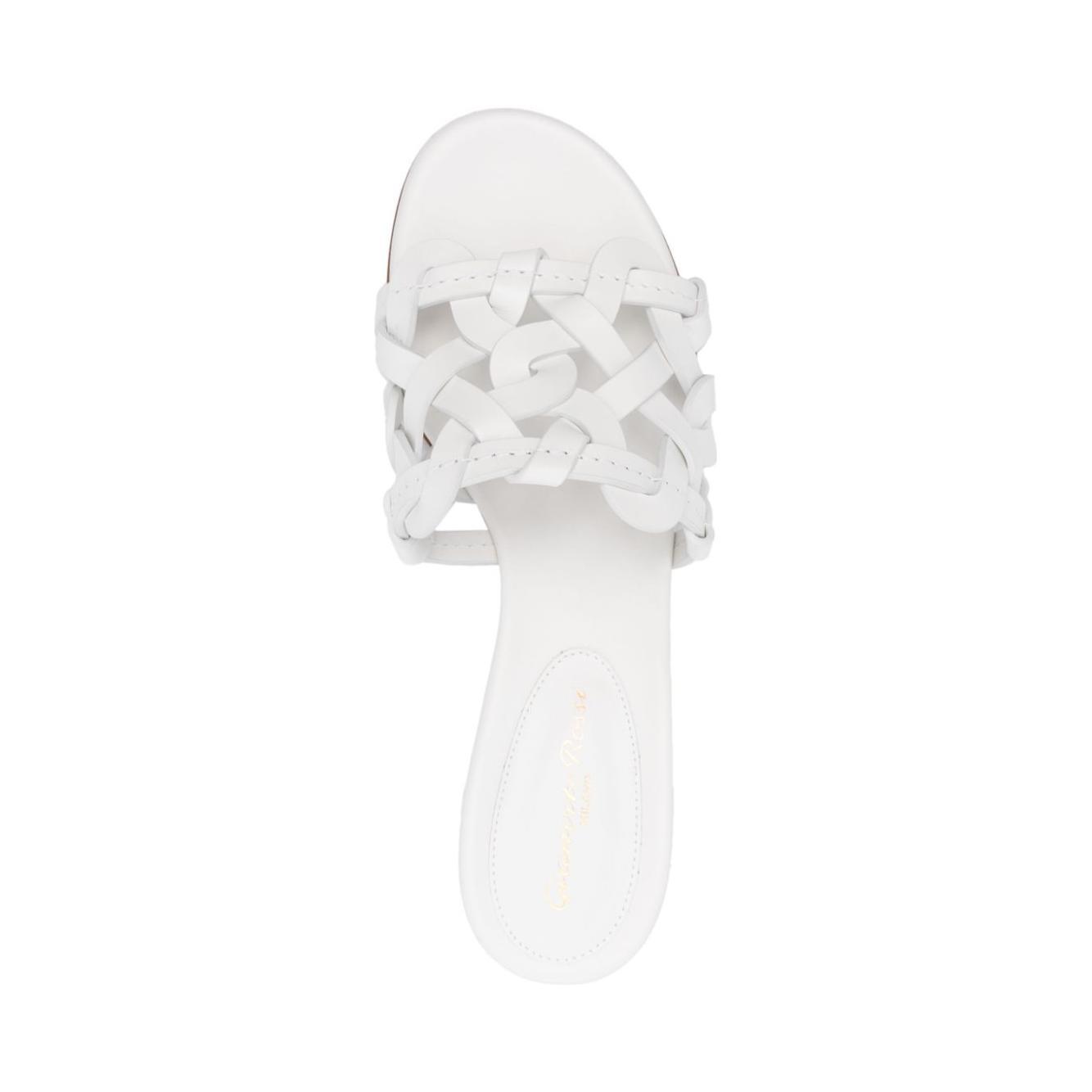 Gianvito Rossi Sandals White G1002545RICCLNBIAN-P25