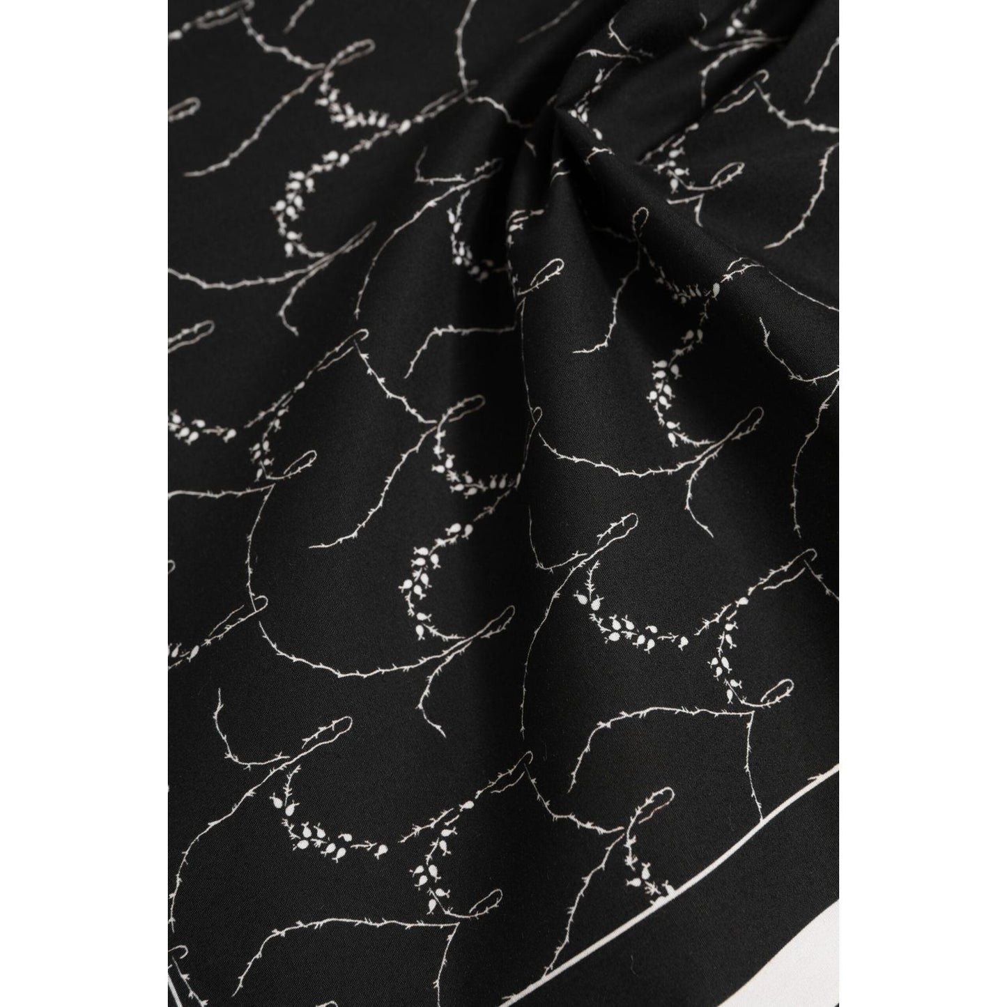Dolce & Gabbana Black White Printed Square Foulard Scarf MS7236