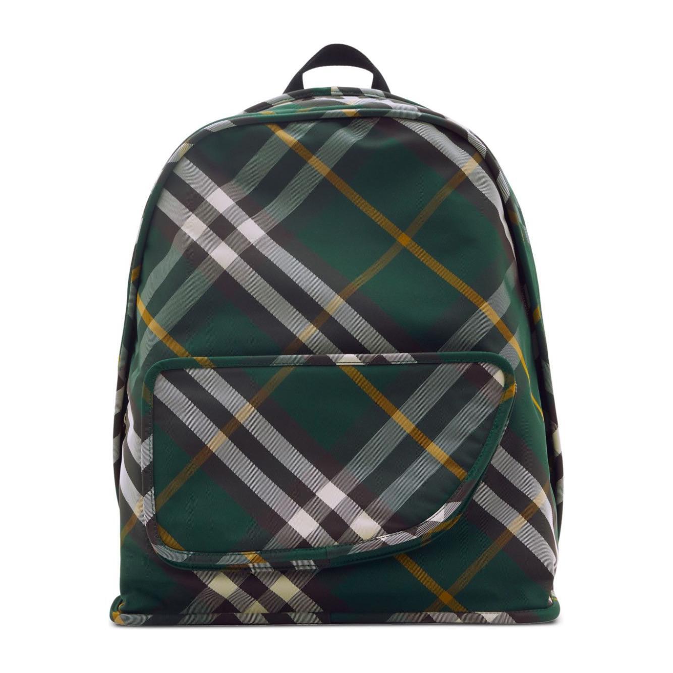 Front view with bag zipped and handles upright.