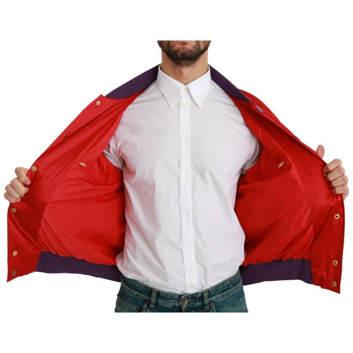 سترة بومبر حمراء نابضة بالحياة من دولتشي آند غابانا بنقشة متعددة الألوان