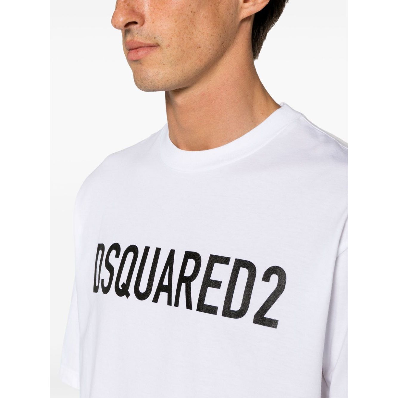 تي شيرتات وقمصان بولو باللون الأبيض من Dsquared2