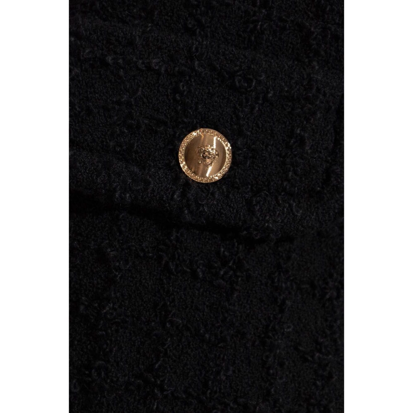 شورت فيرساتشي أسود