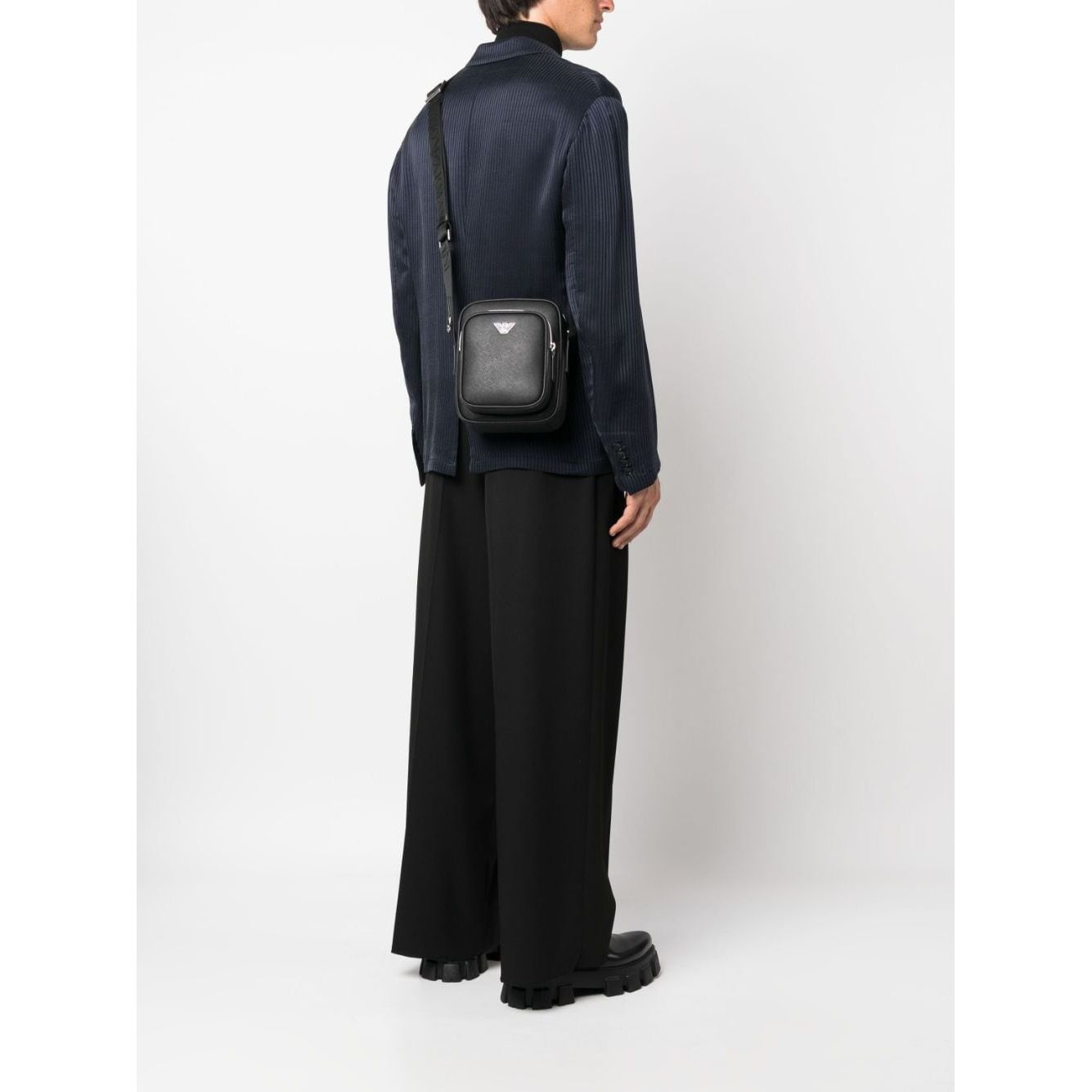 Emporio Armani logo-plaque Leather messenger bag