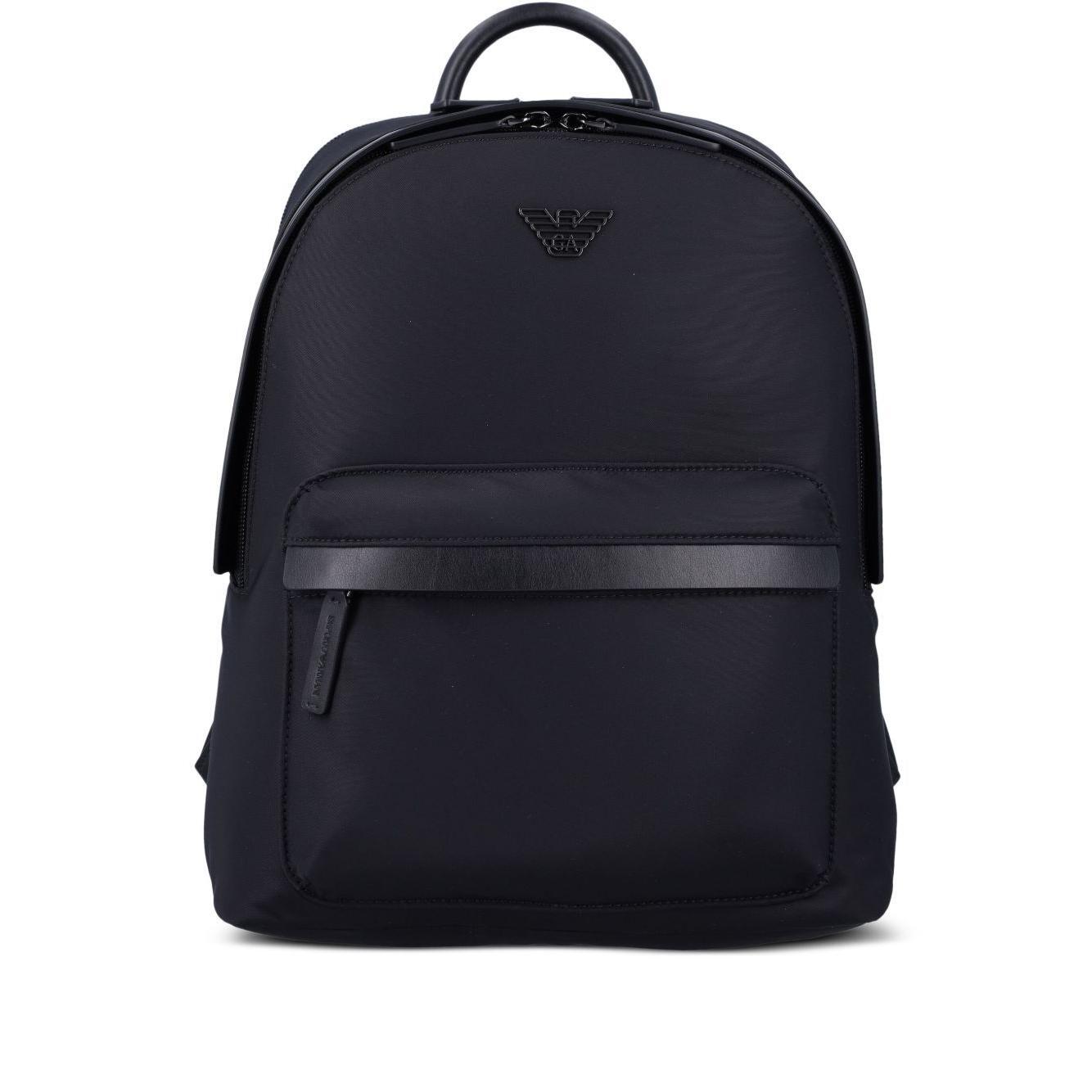 Front view with bag zipped and handles upright.