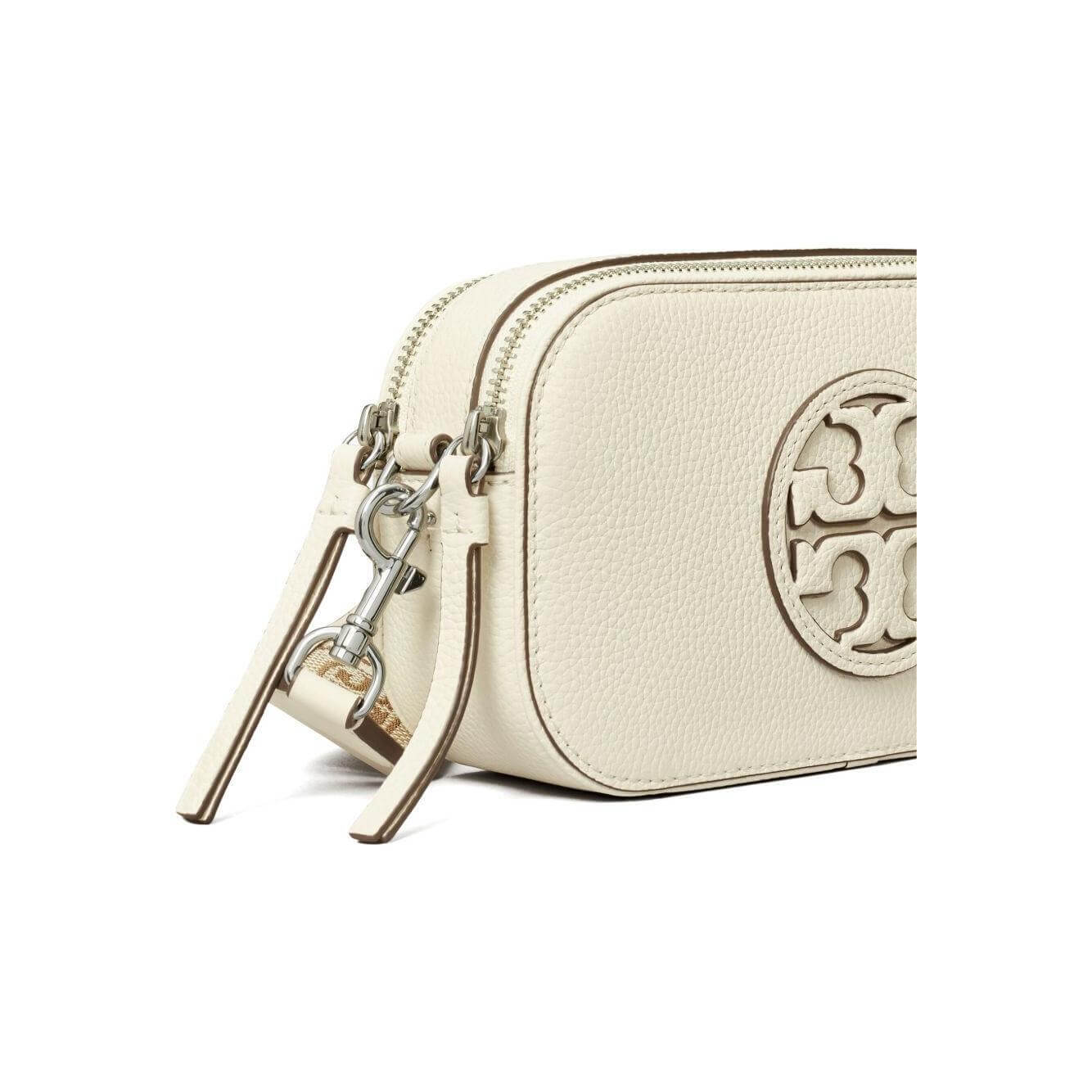 Front view with bag zipped and handles upright.