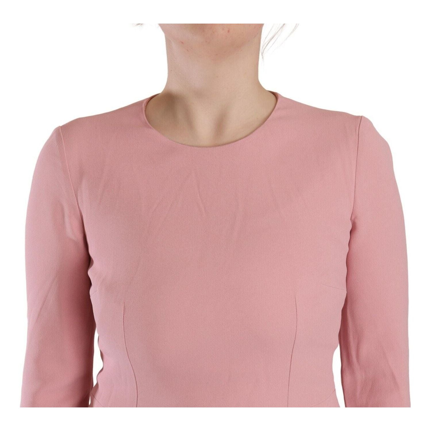 فستان دولتشي آند غابانا الأنيق باللون الوردي بطول الركبة