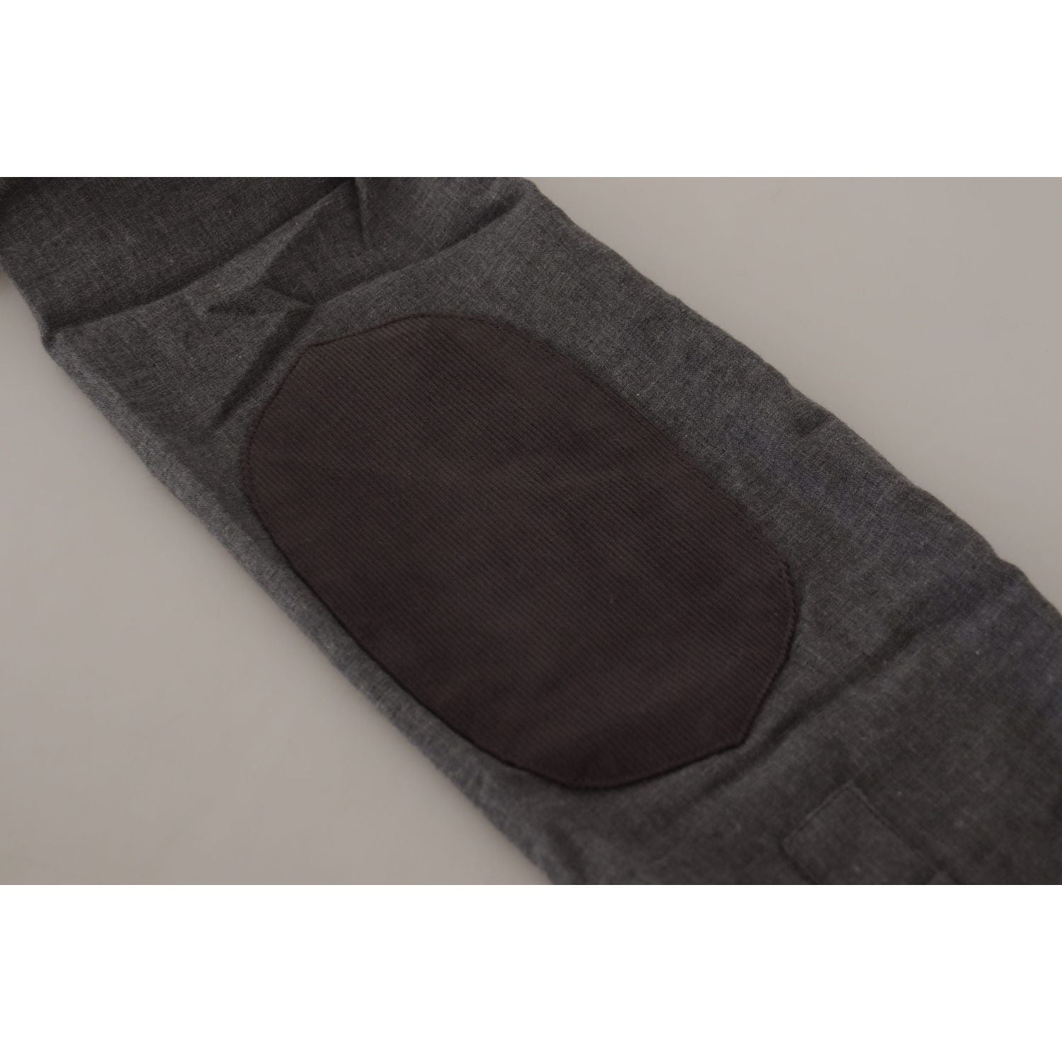 قميص رسمي أنيق من القطن باللون الرمادي بأزرار أمامية