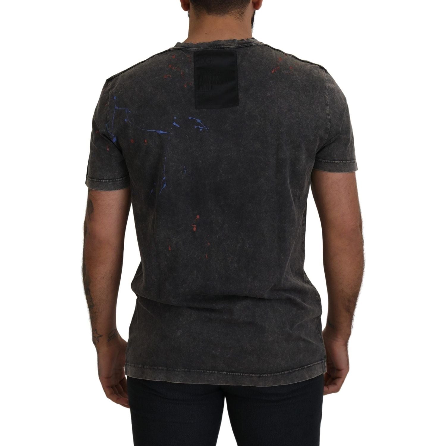 تي شيرت رمادي من القطن من دولتشي آند غابانا بشعار DG متغير اللون