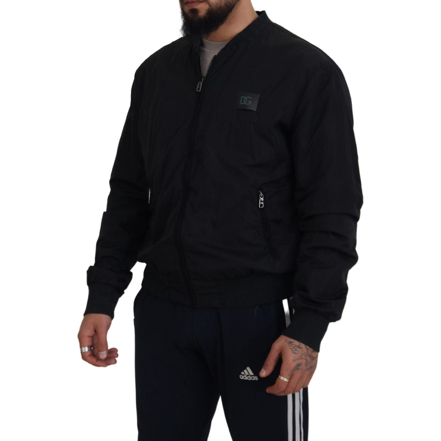 سترة بومبر سوداء أنيقة من دولتشي آند غابانا