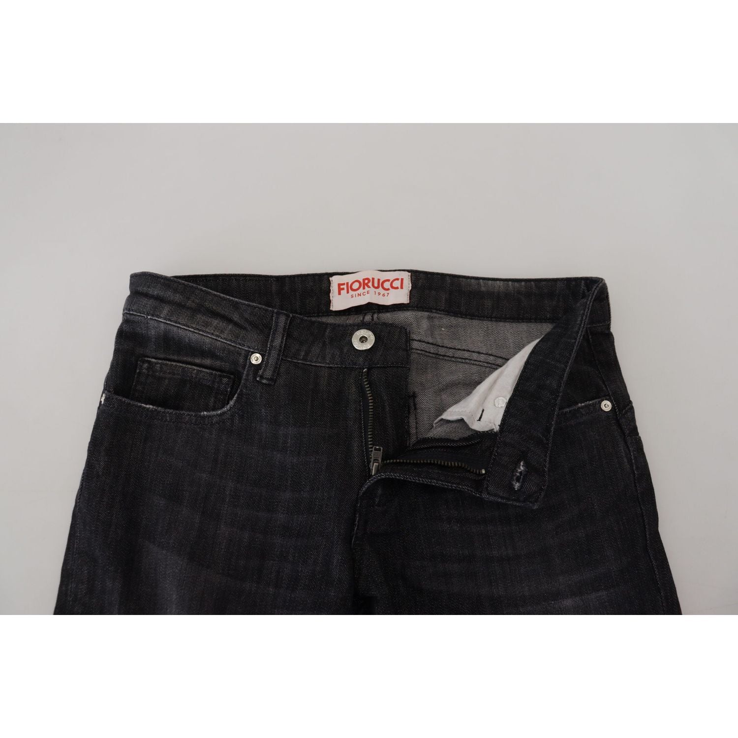 بنطلون جينز فيوروتشي شيك أسود بخصر منخفض وقصة ضيقة