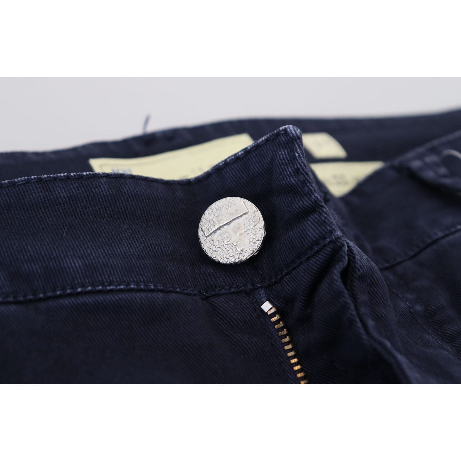 بنطلون جينز ضيق أنيق من Acht