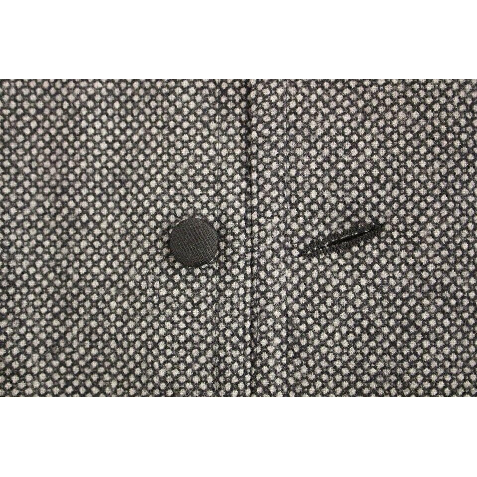 فستان دولتشي آند غابانا الأنيق ذو الصدر الواحد باللون الرمادي