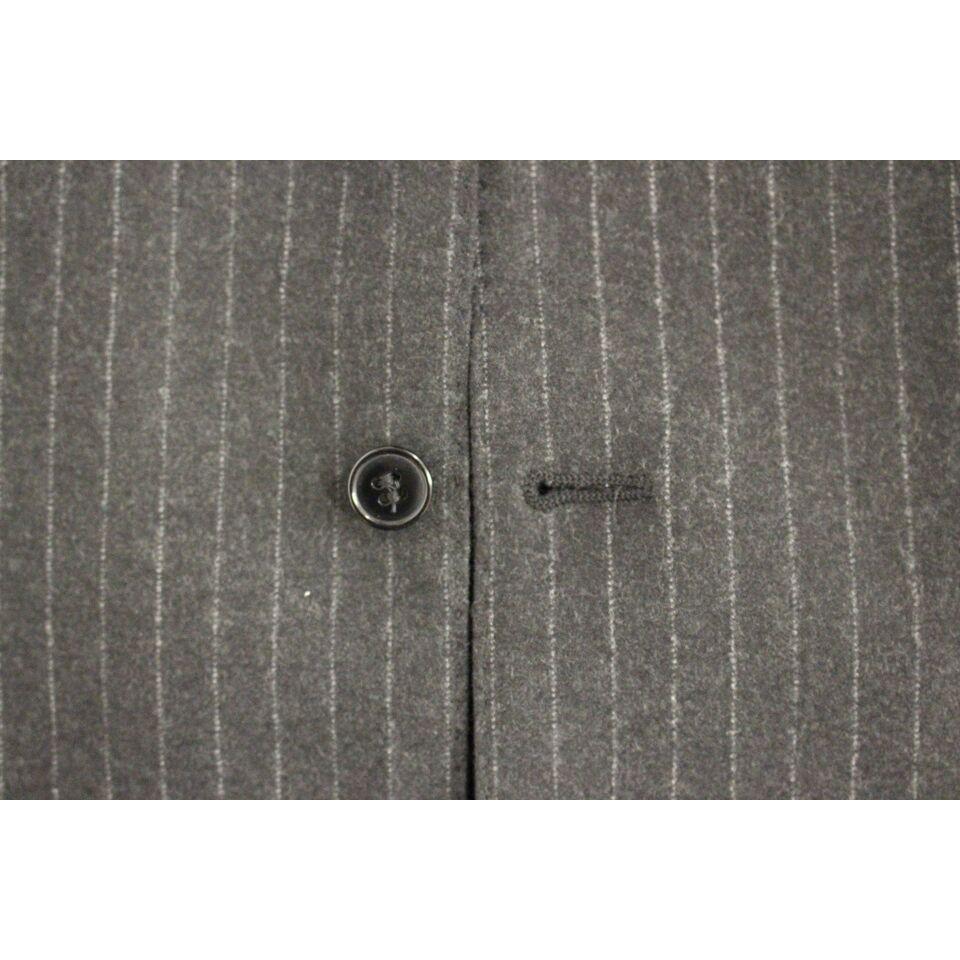 فستان دولتشي آند غابانا الأنيق المصنوع من الصوف المخطط باللون الرمادي