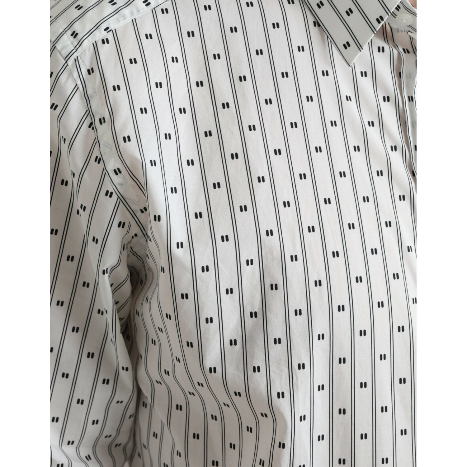 قميص دولتشي آند غابانا الأنيق المصنوع من القطن باللون الأبيض بقصّة Slim Fit