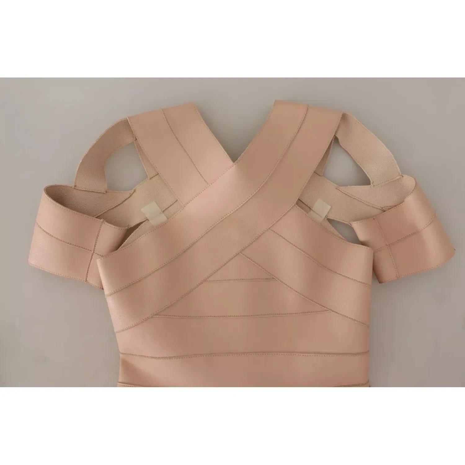 فستان قصير من الجلد باللون البيج من Dsquared² مفتوح الكتفين