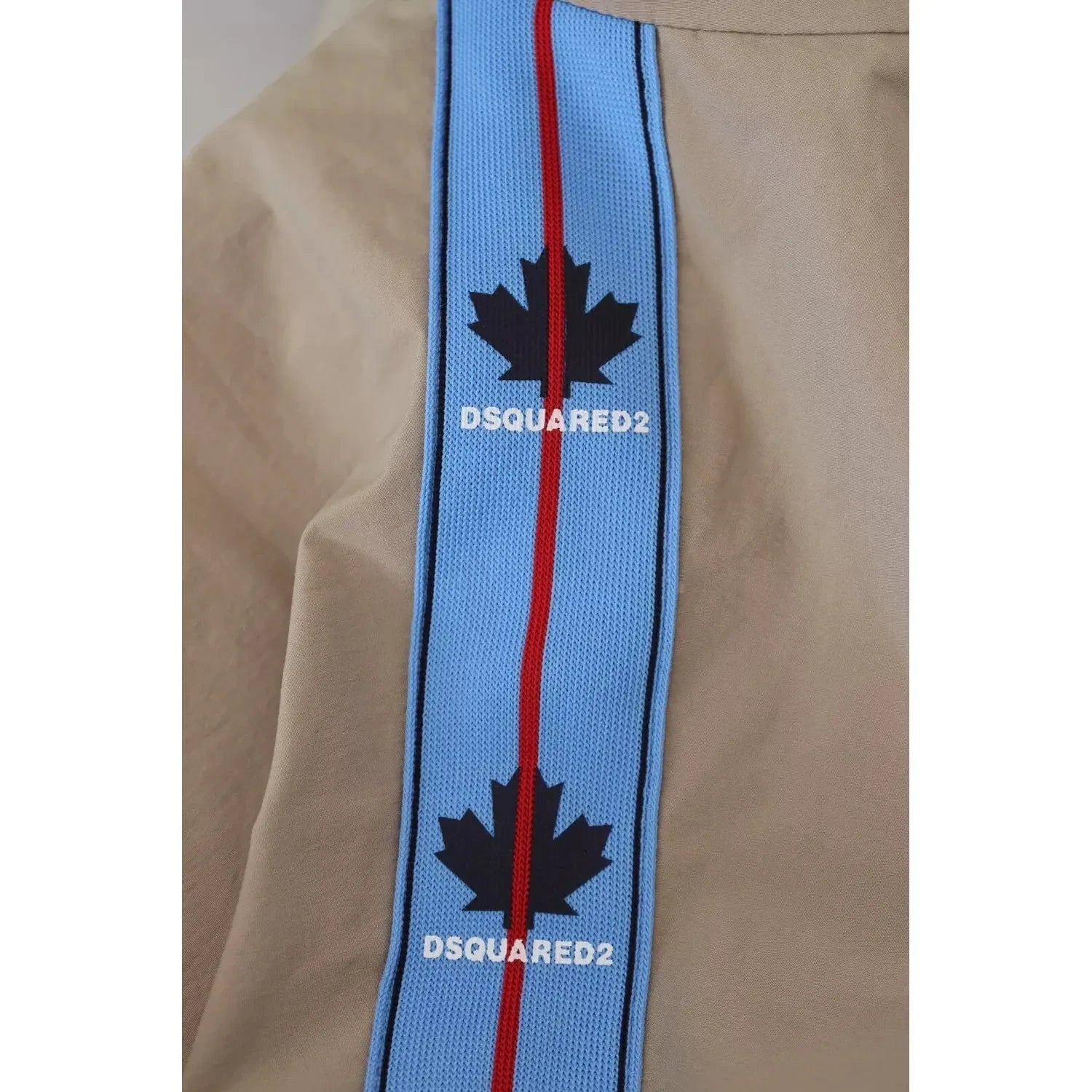 جاكيت Dsquared² بني رمادي بأكمام بغطاء رأس وسحاب كامل