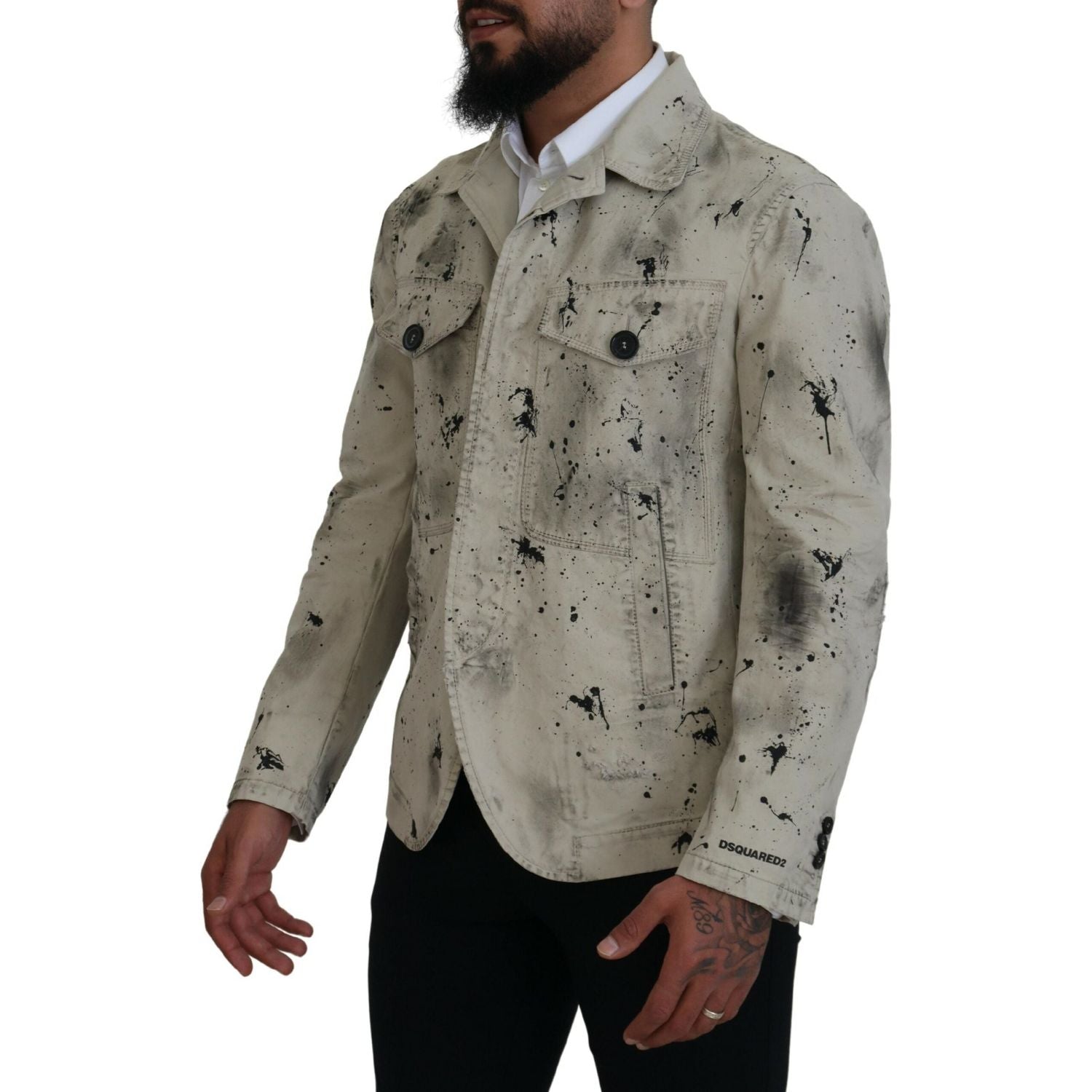 سترة جينز كاجوال بطبعة بقع سوداء وبيضاء من Dsquared²