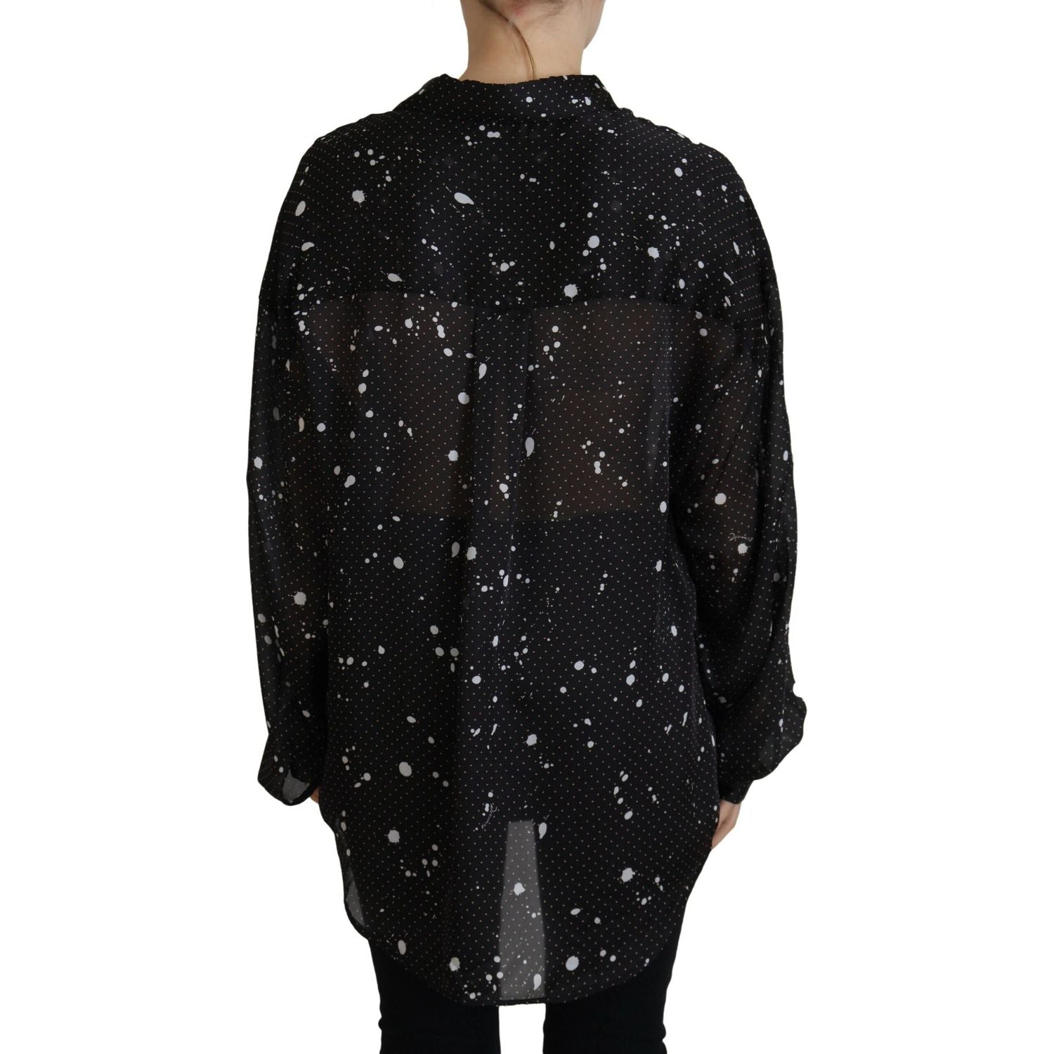 بلوزة من Dsquared² ذات ياقة وأزرار باللون الأسود منقطة