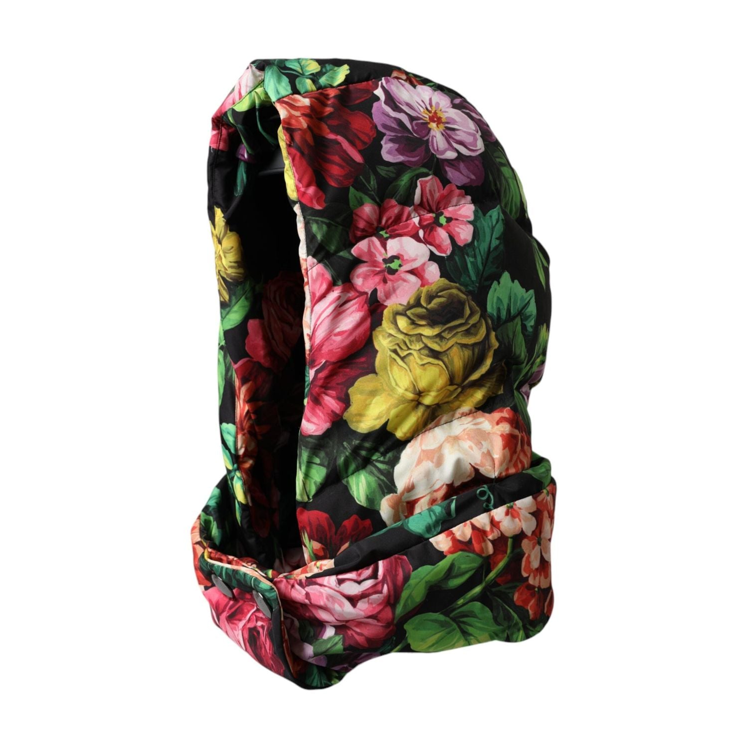 Front view with bag zipped and handles upright.