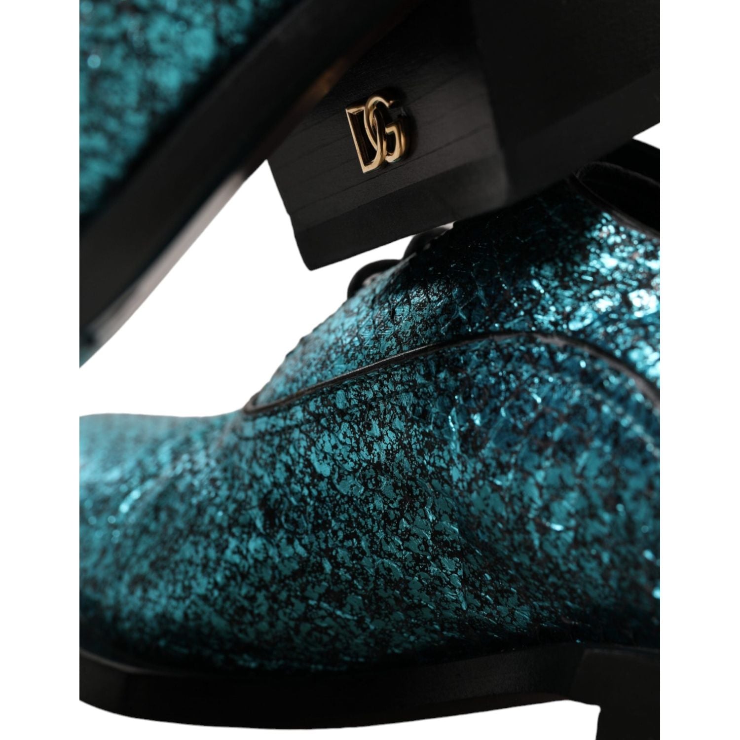 حذاء رسمي من الجلد باللون الأزرق من دولتشي آند غابانا بكعب سميك