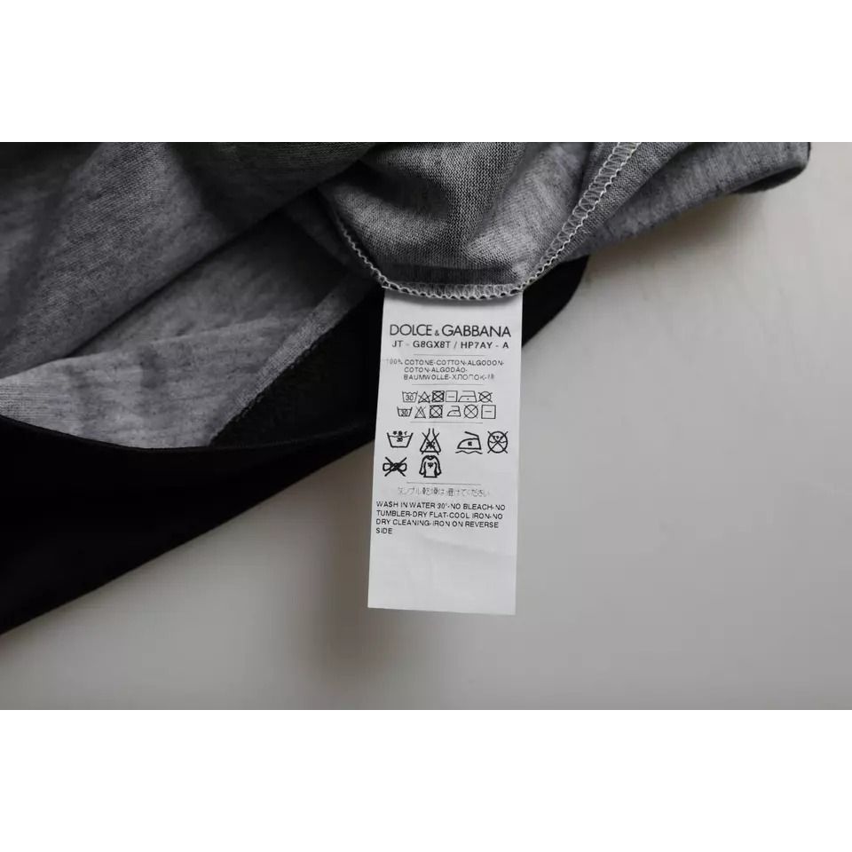 تي شيرت Dolce &amp; Gabbana من القطن بطبعة موسيقى الجاز باللونين الأبيض والأسود بأكمام قصيرة