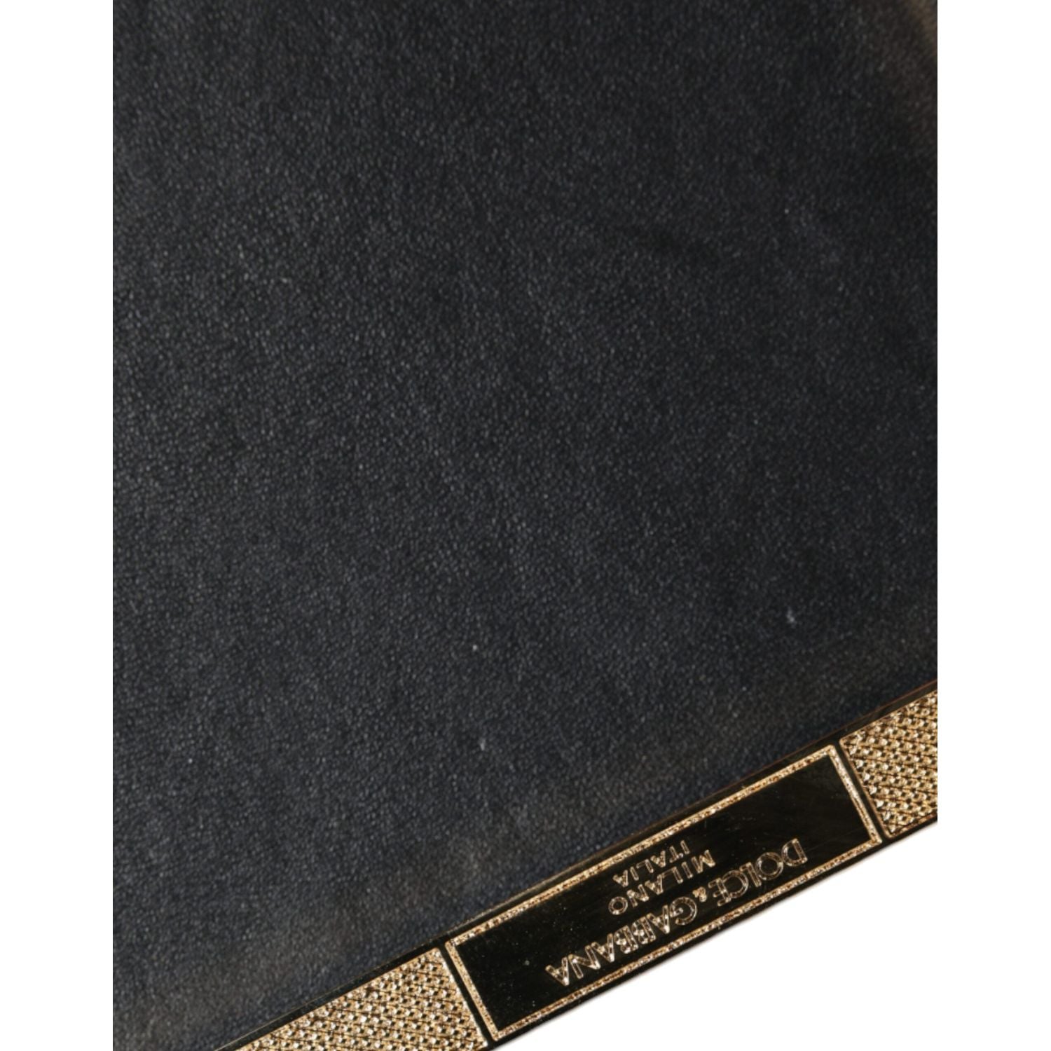 حقيبة كلاتش ذهبية من دولتشي آند غابانا للحفلات المسائية للنساء