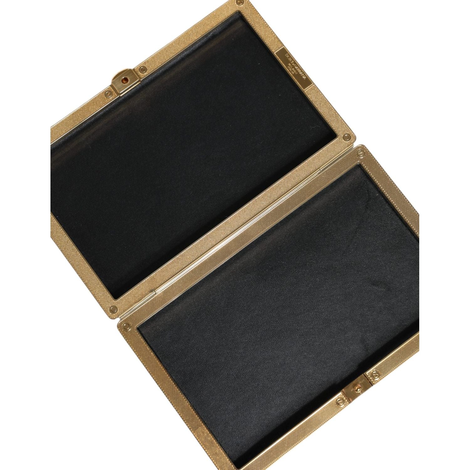 حقيبة كلاتش ذهبية من دولتشي آند غابانا للحفلات المسائية للنساء