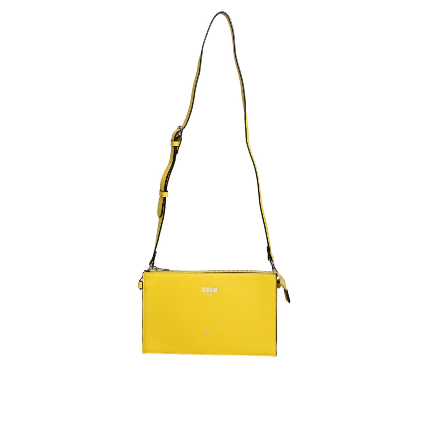 Front view with bag zipped and handles upright.