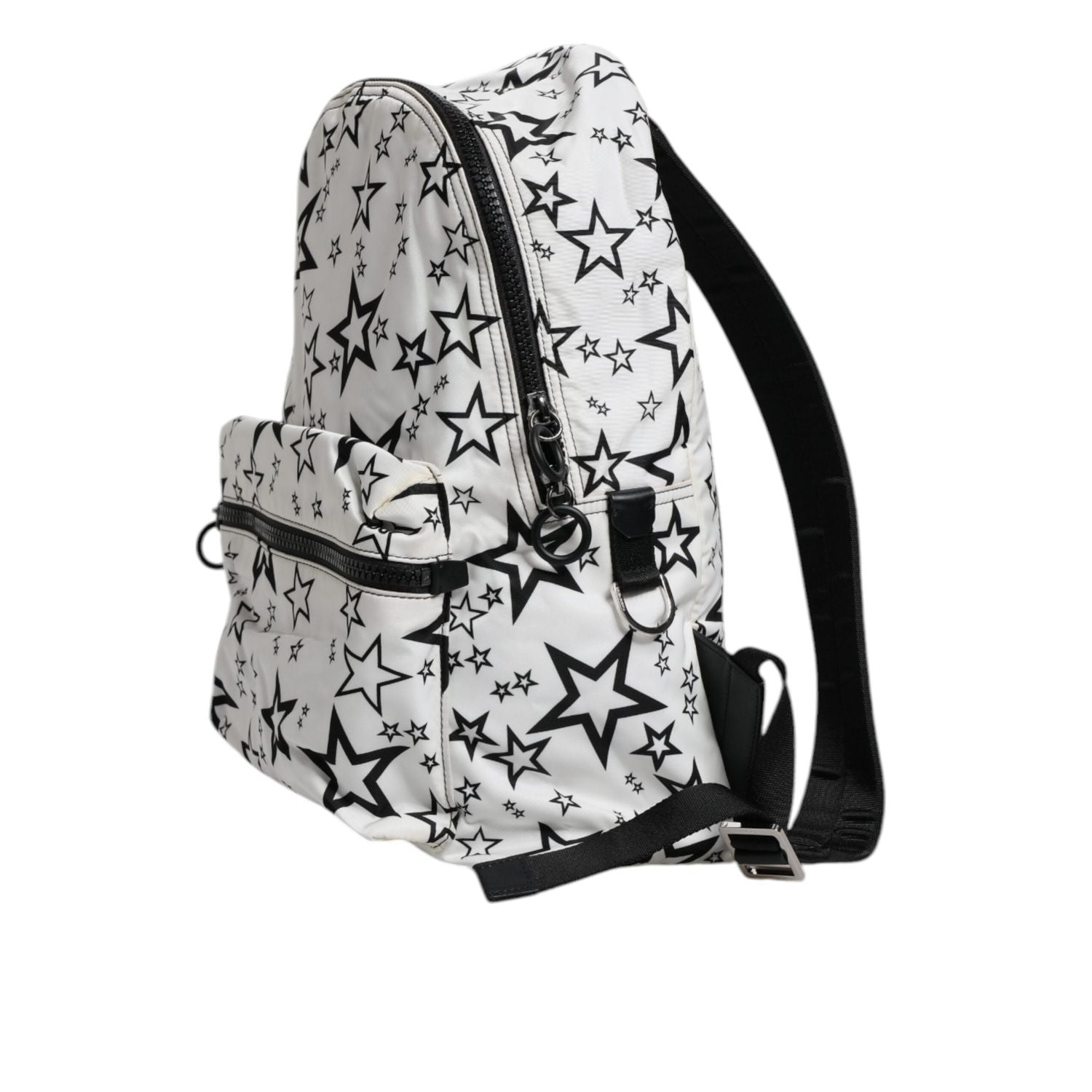 Front view with bag zipped and handles upright.
