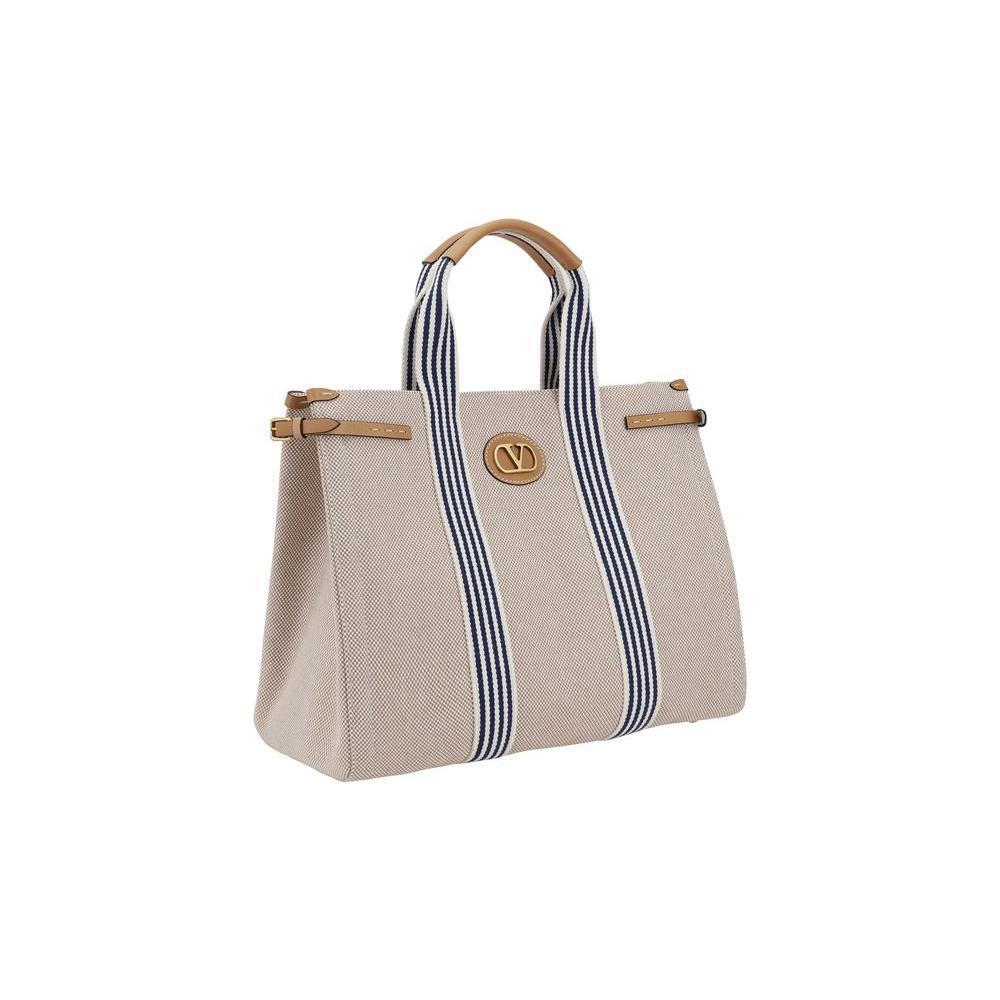 Front view with bag zipped and handles upright.