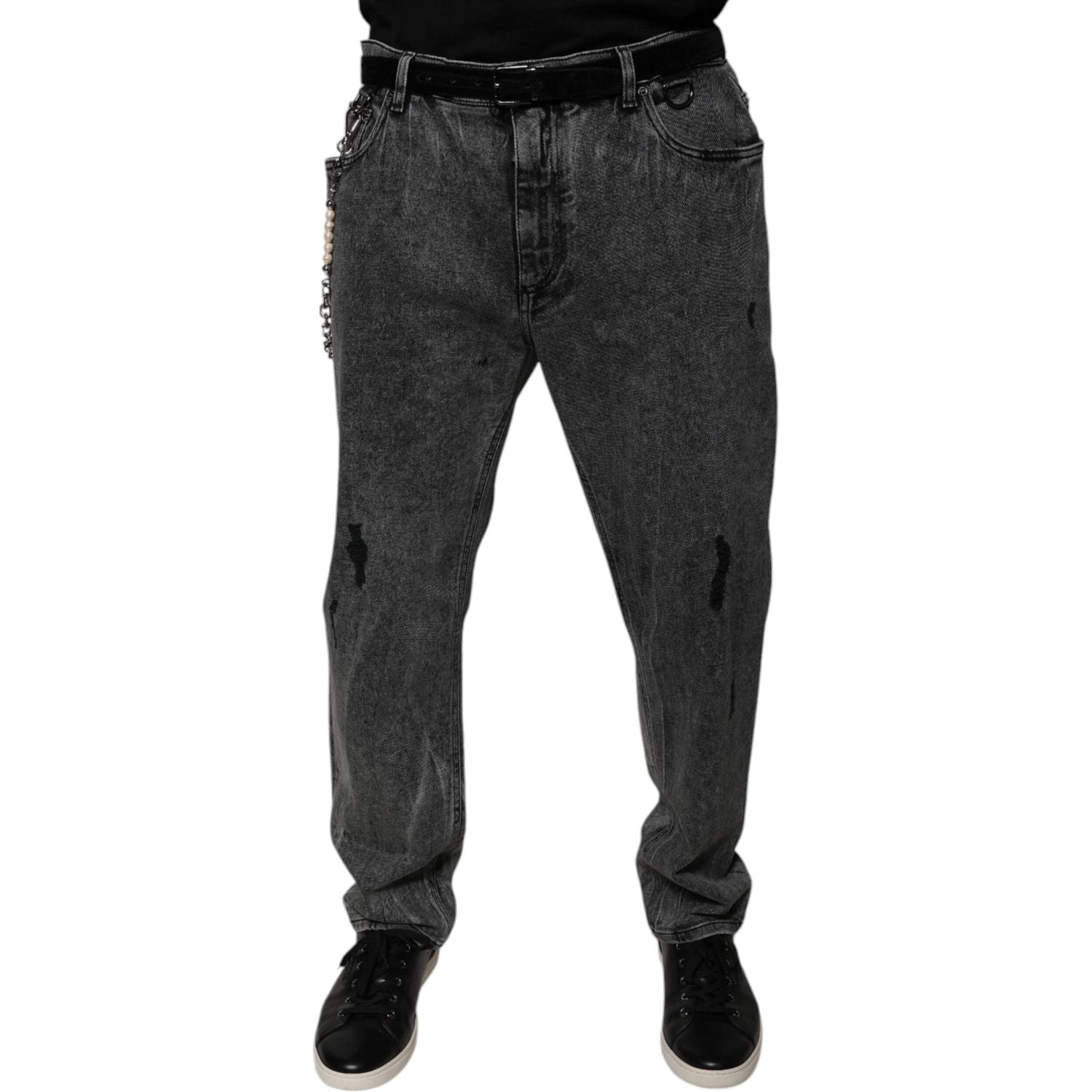 Front view with bag zipped and handles upright.