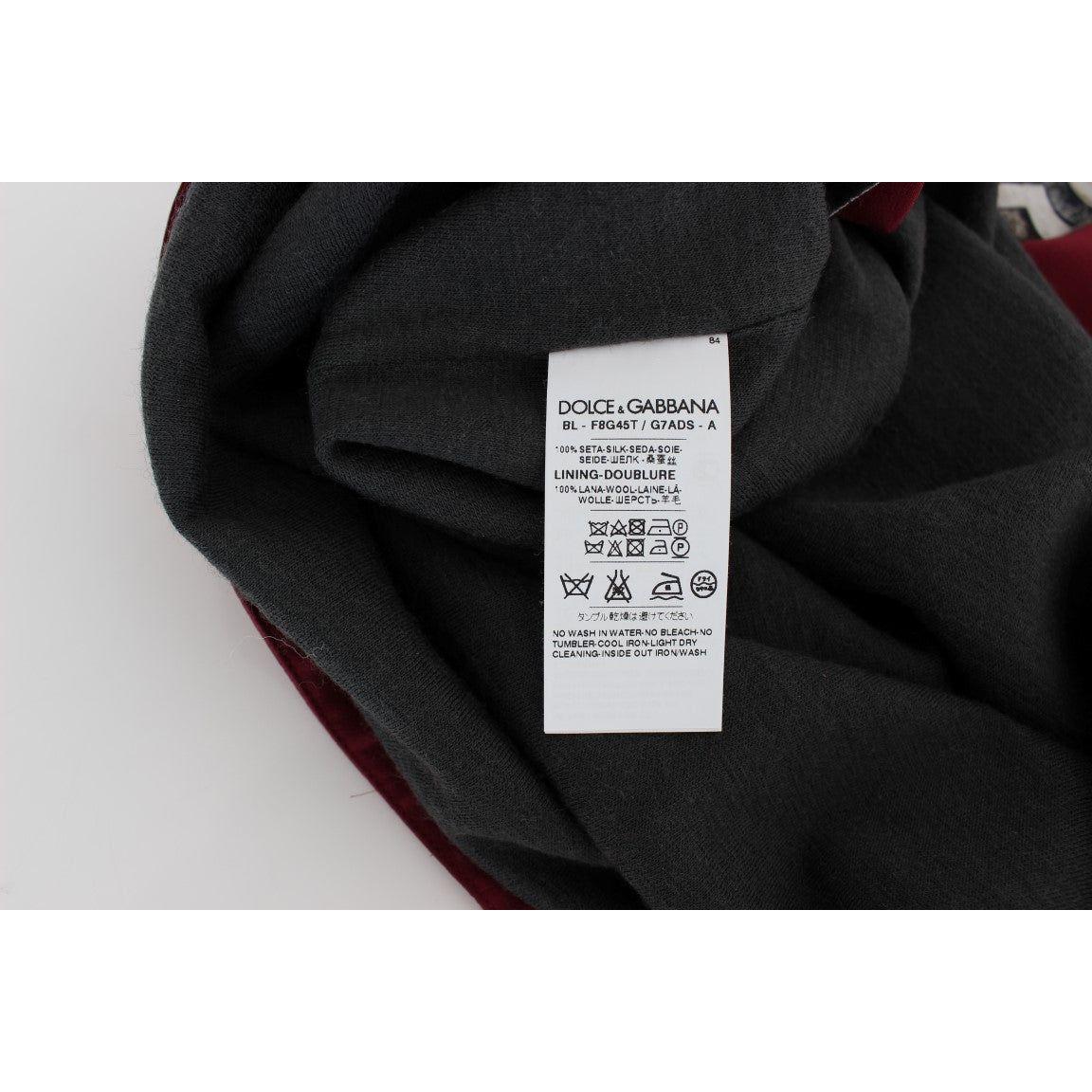 بلوزة من الحرير من مجموعة Enchanted Sicily من Dolce &amp; Gabbana بطبعة فارس