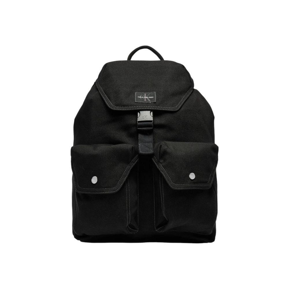 Front view with bag zipped and handles upright.