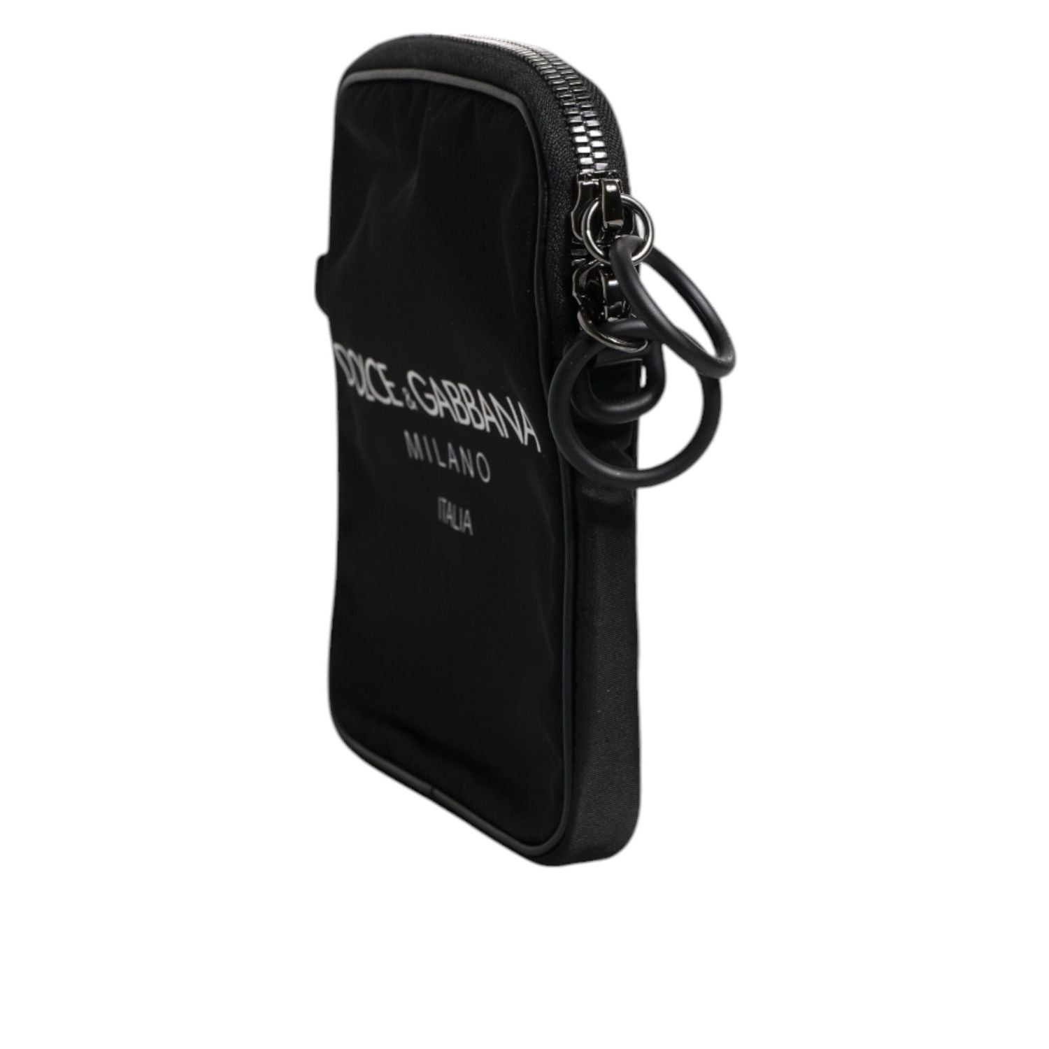 Front view with bag zipped and handles upright.
