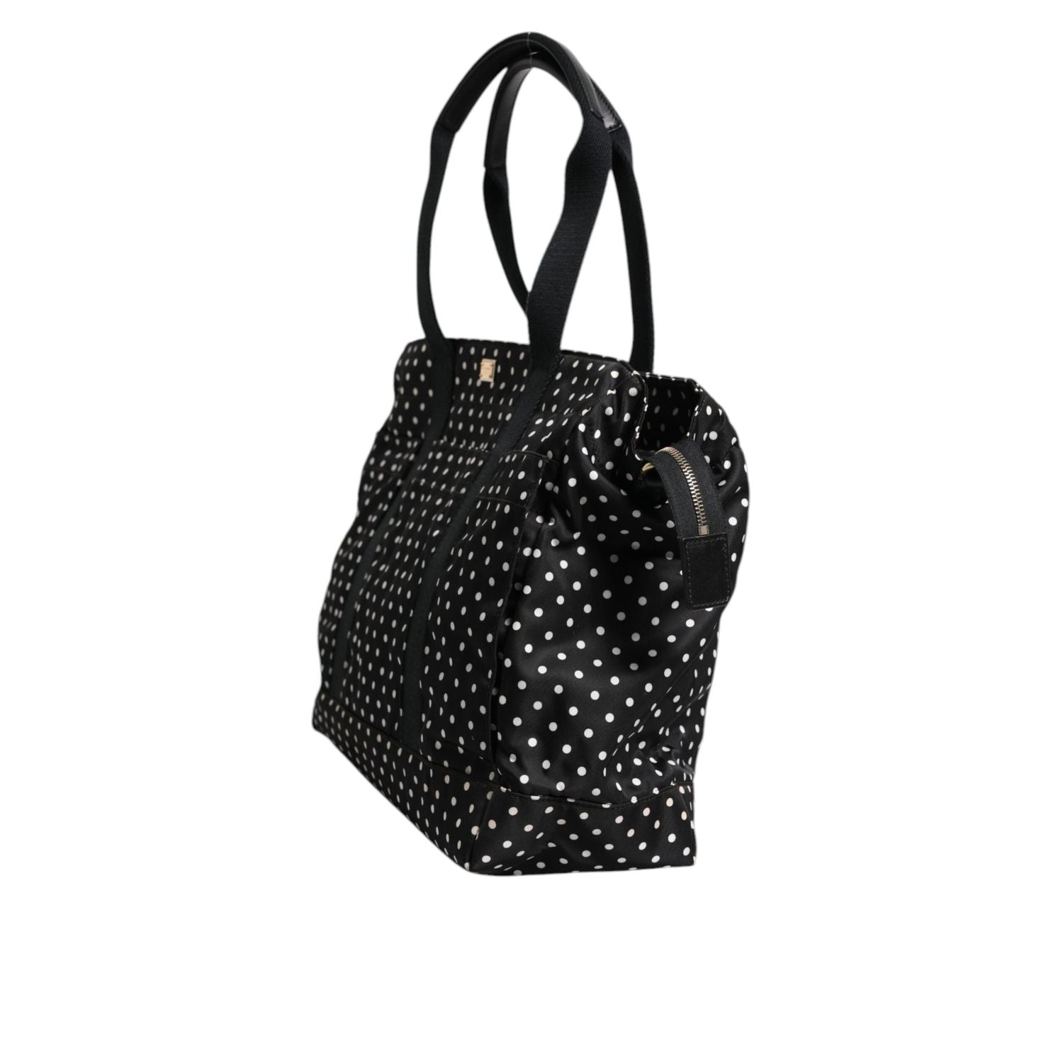 Front view with bag zipped and handles upright.