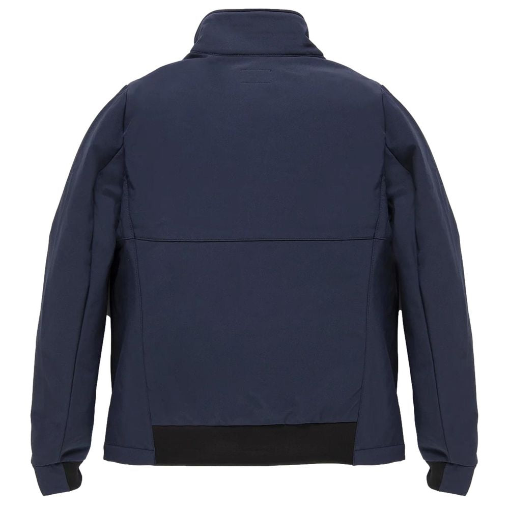 Front view with bag zipped and handles upright.