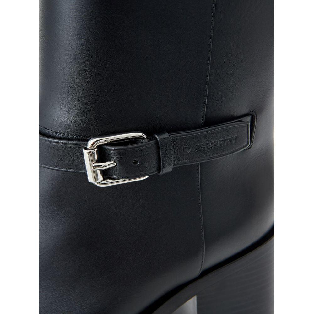 حذاء بربري الجلدي الأسود