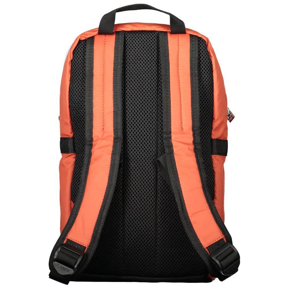Front view with bag zipped and handles upright.