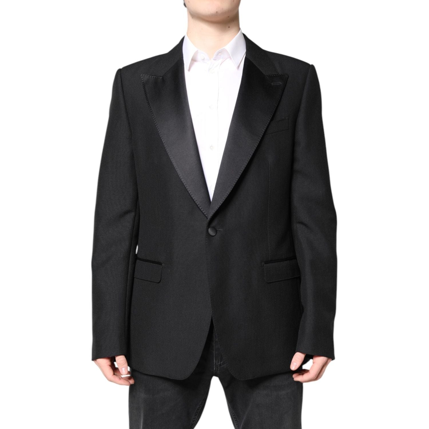 Front view with bag zipped and handles upright.
