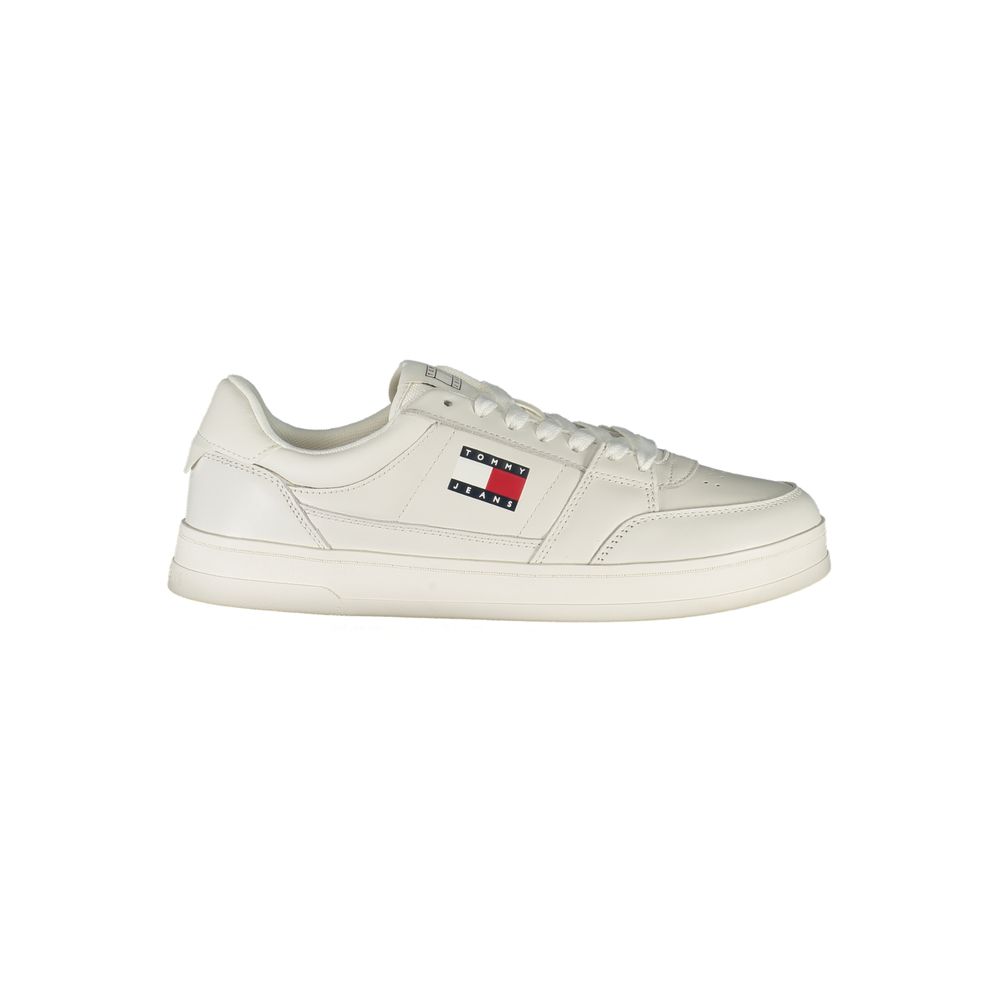 Tommy Hilfiger White Leather Men Sneaker with logo, ideal for sports and streetwear, offering comfort and style in a sleek design.