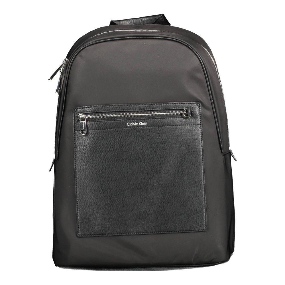 Front view with bag zipped and handles upright.