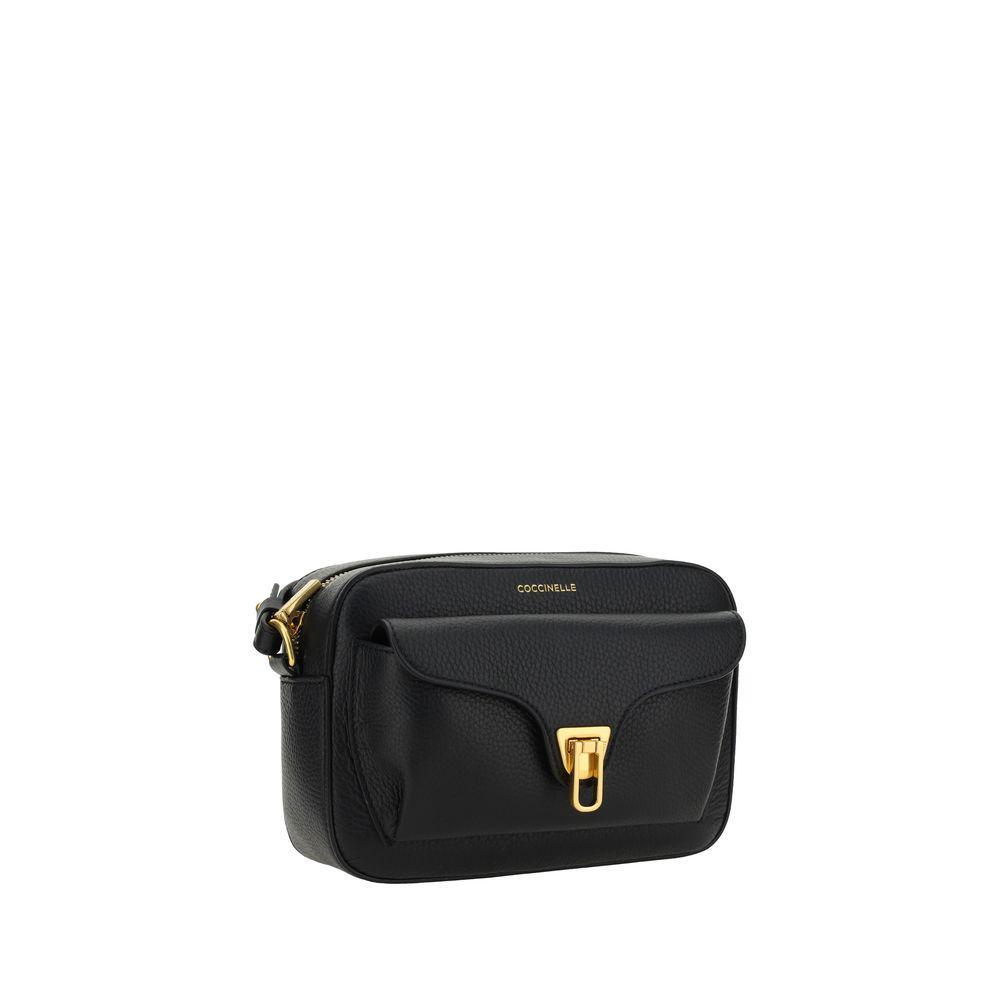 Front view with bag zipped and handles upright.