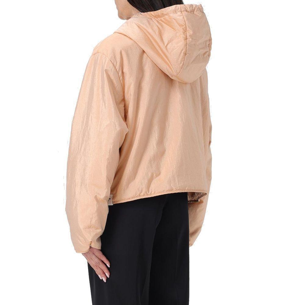 Front view with bag zipped and handles upright.