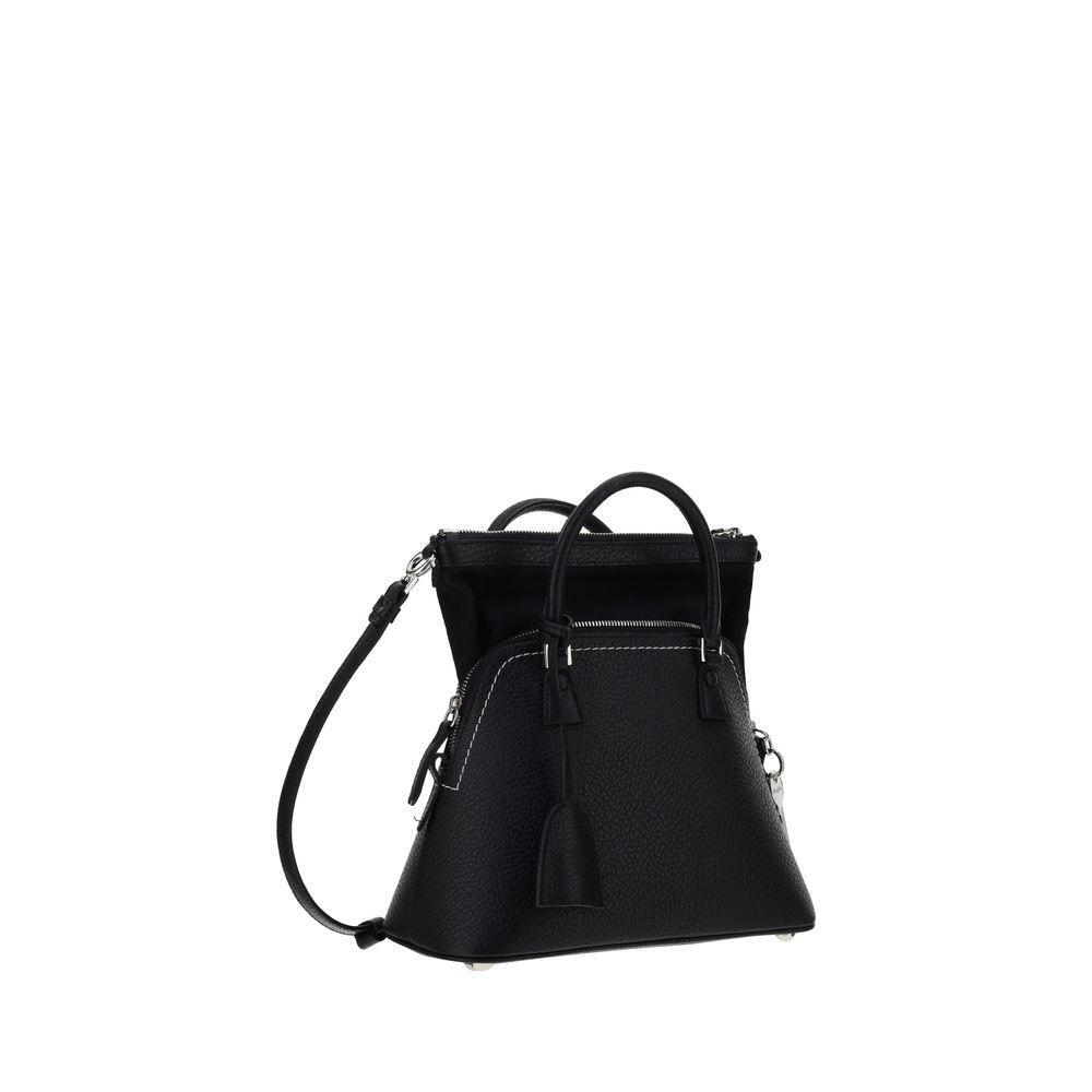 Front view with bag zipped and handles upright.