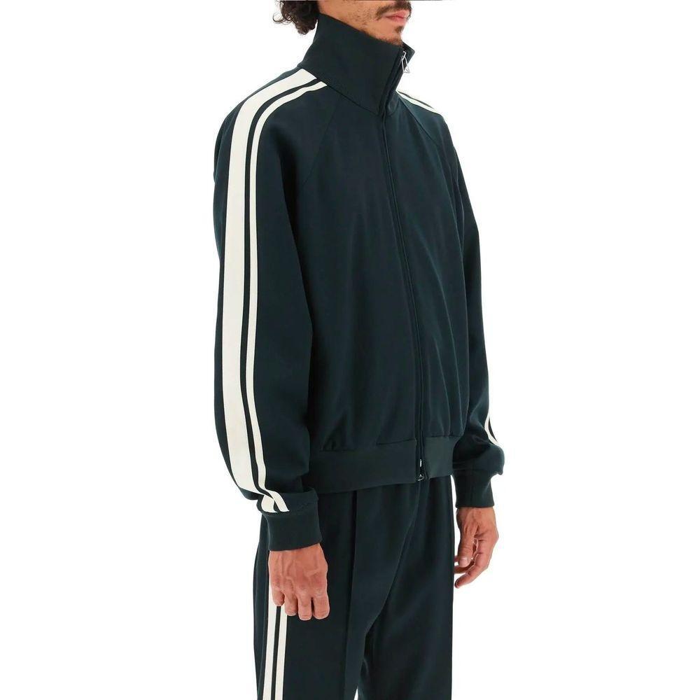 Front view with bag zipped and handles upright.