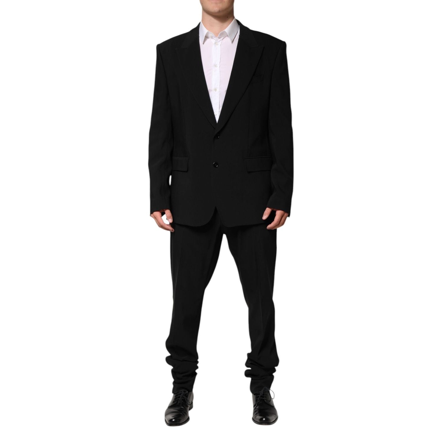 Front view with bag zipped and handles upright.