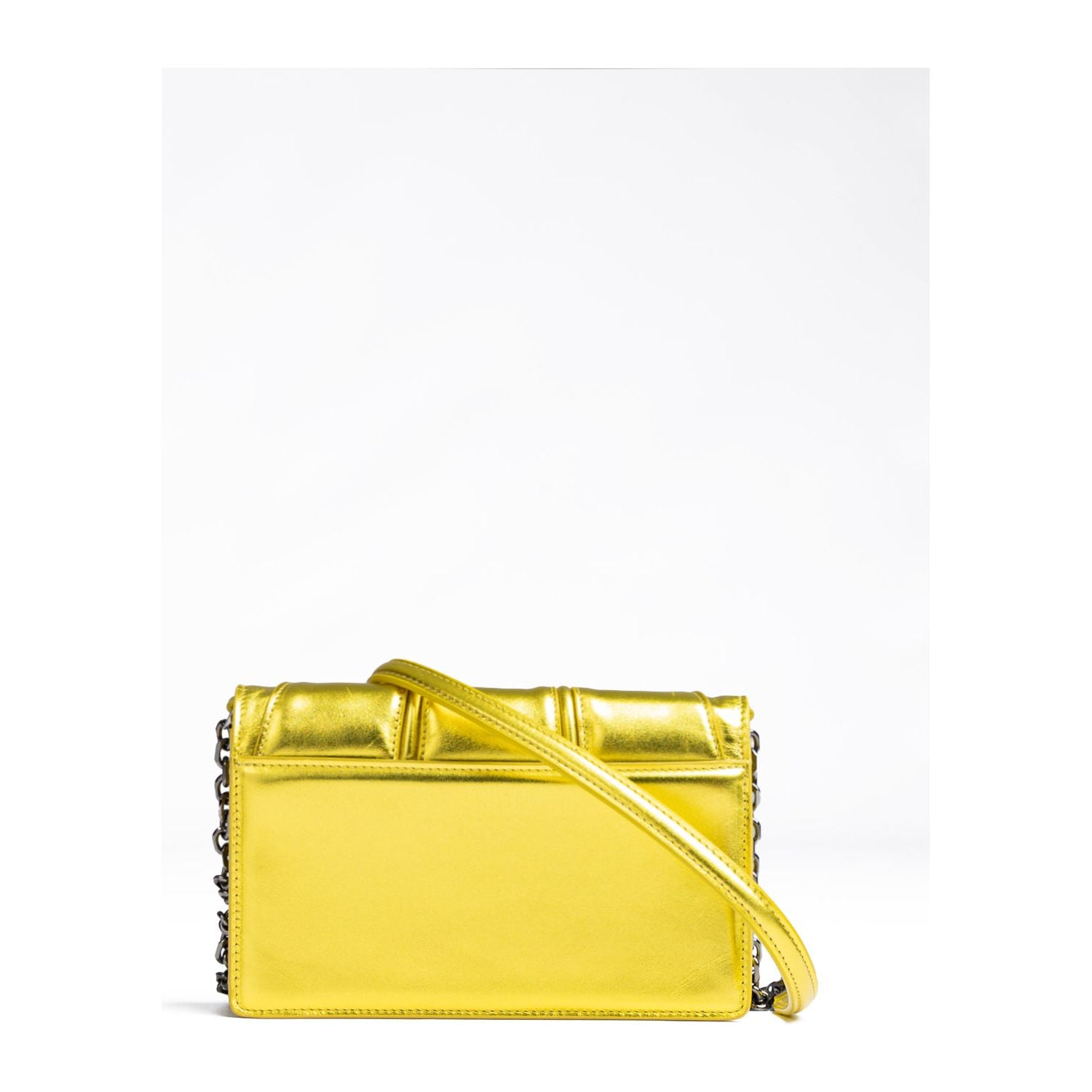 Front view with bag zipped and handles upright.