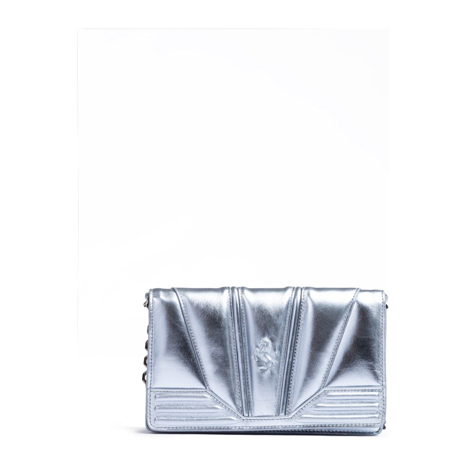 Front view with bag zipped and handles upright.