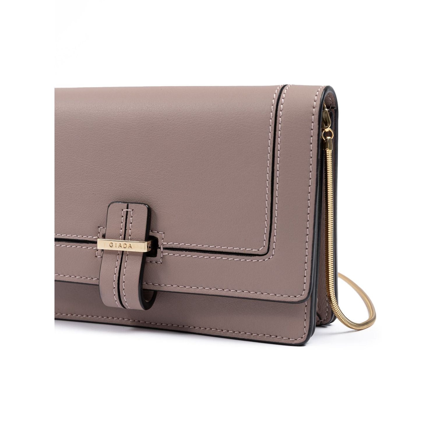 Front view with bag zipped and handles upright.