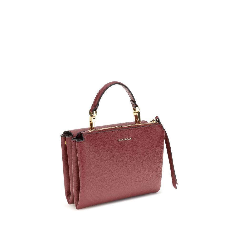 Front view with bag zipped and handles upright.